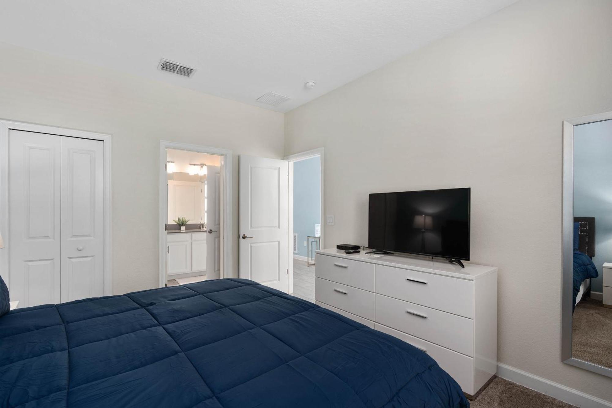 8 Bedroom Inside The In Orlando! *
