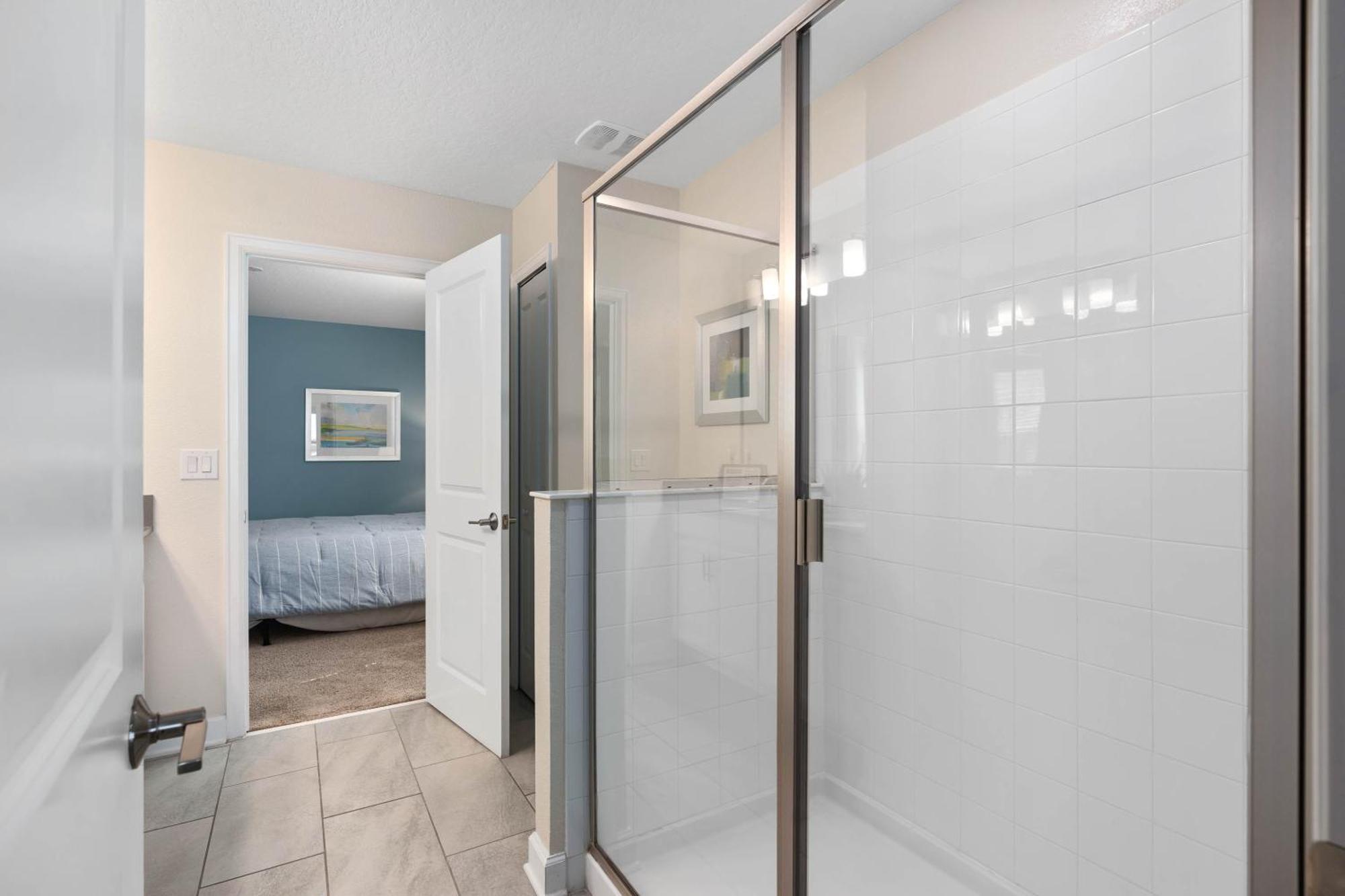 8 Bedroom Inside The In Orlando! *