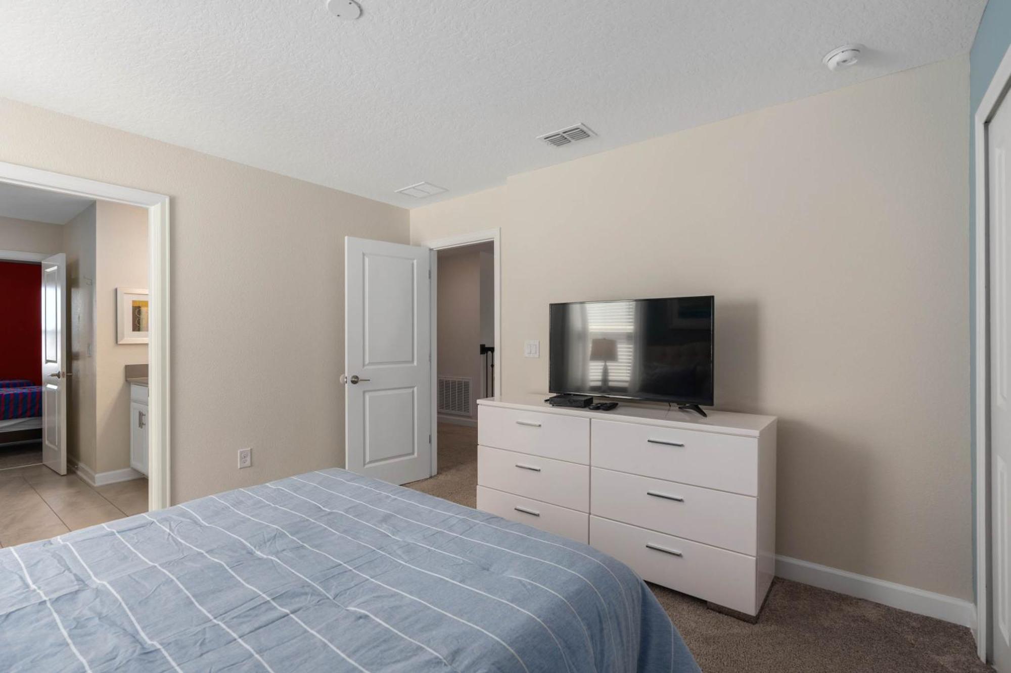 8 Bedroom Inside The In Orlando!