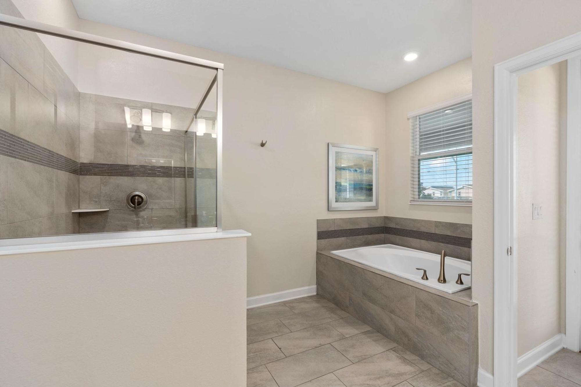 8 Bedroom Inside The In Orlando! Kissimmee